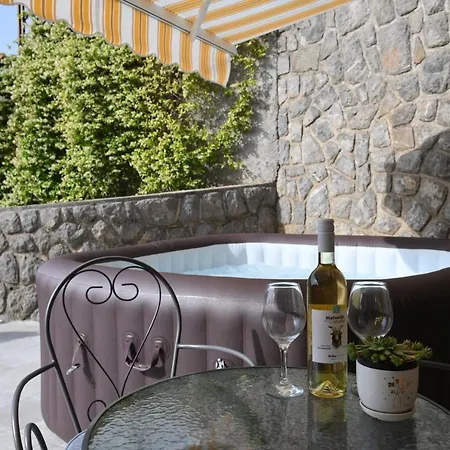 Sea View Ana With A Private Jacuzzi Opatija *