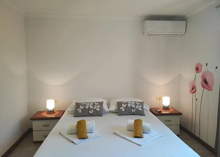 Sea View Ana With A Private Jacuzzi Opatija 公寓 Poljane
