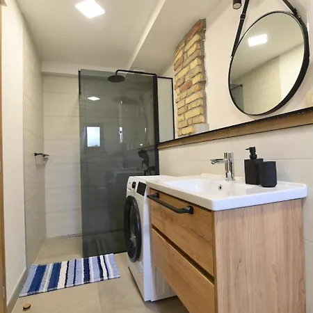 Sea View Ana With A Private Jacuzzi Opatija Apartman Poljane