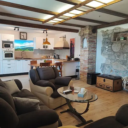 Apartman Sea View Ana With A Private Jacuzzi Opatija