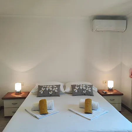 Sea View Ana With A Private Jacuzzi Opatija Apartman Poljane