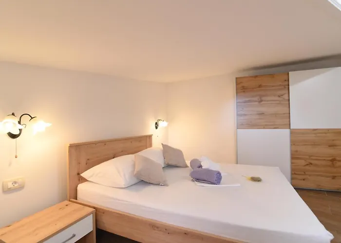 Sea View Ana With A Private Jacuzzi Opatija *
