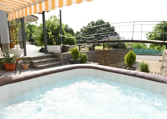 Apartment Sea View Ana With A Private Jacuzzi Opatija