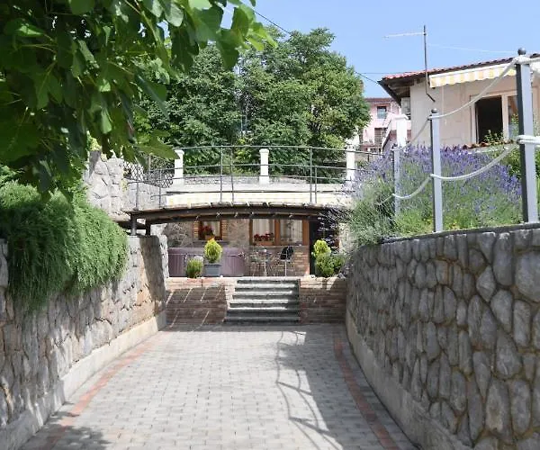 Sea View Ana With A Private Jacuzzi Opatija