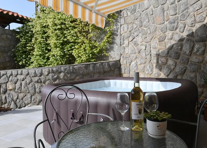Sea View Ana With A Private Jacuzzi Opatija *