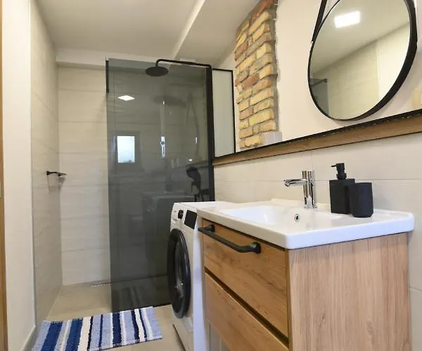 Sea View Ana With A Private Jacuzzi Opatija Apartman Poljane